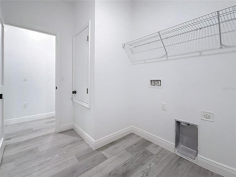 Spacious, unfurnished interior of a new home in , Ocala (Image 35).