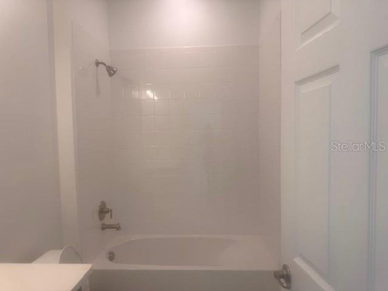 Close-up of interior finishes inside a home in Oakview, Apopka (Image 11).