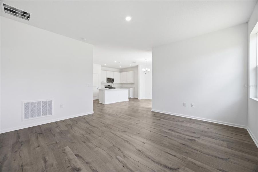 Spacious, unfurnished interior of a new home in , Okahumpka (Image 14).