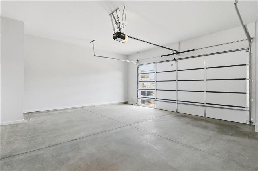 Spacious, unfurnished interior of a new home in , Braselton (Image 36).