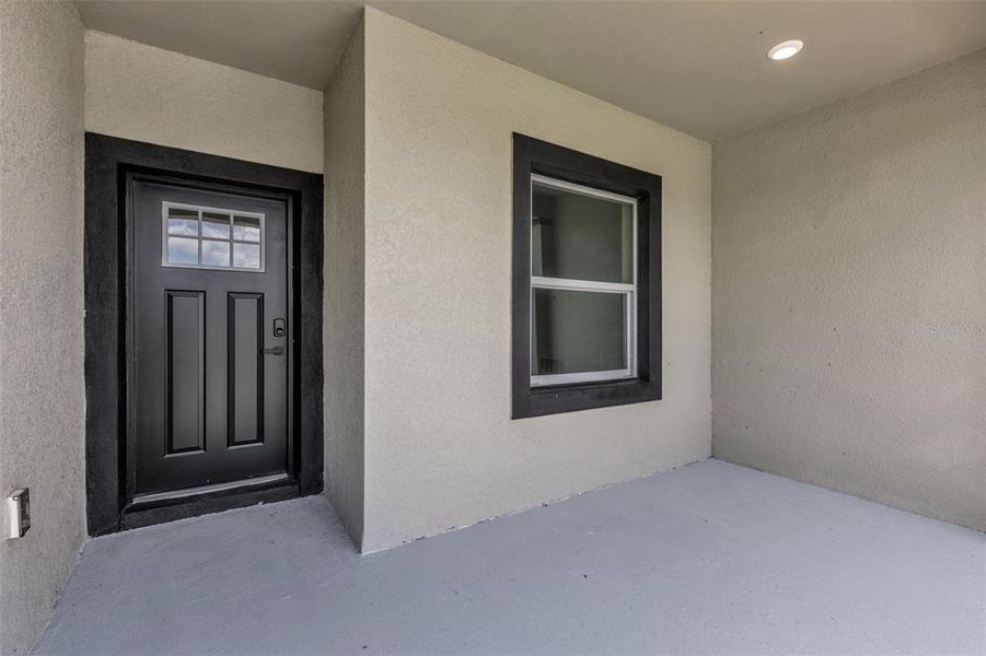 Exterior details and patio area of a home in , Ocala (Image 25).