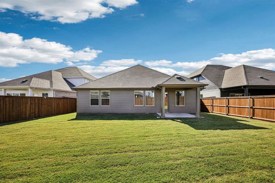 Exterior details and patio area of a home in Lakehaven - Signature Series, Farmersville (Image 3).