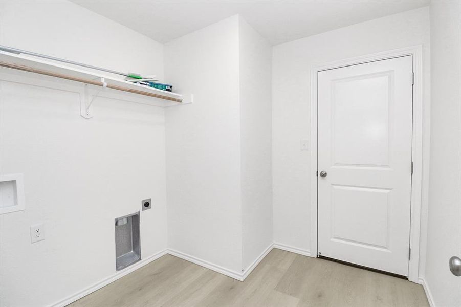 Spacious, unfurnished interior of a new home in , Coleman (Image 19).