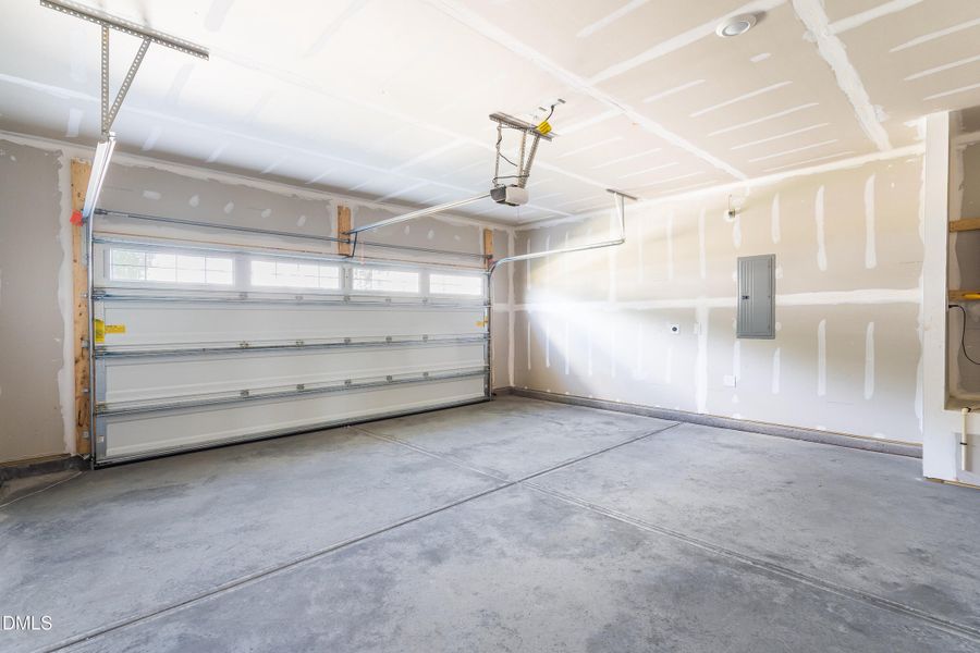 SUN_SutherlandStation_Pic_LandrumIII_Gar