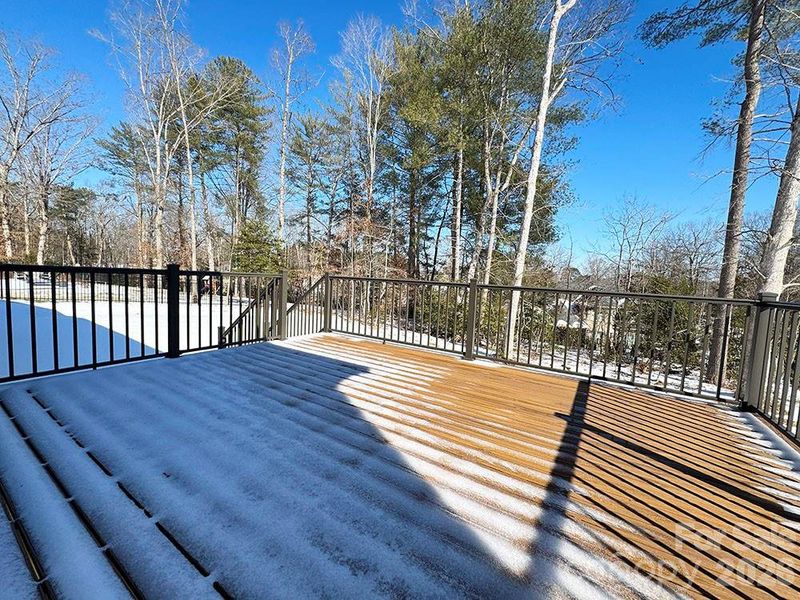 Community amenities in , Hickory (Image 40). Community amenities in , Hickory (Image 40).