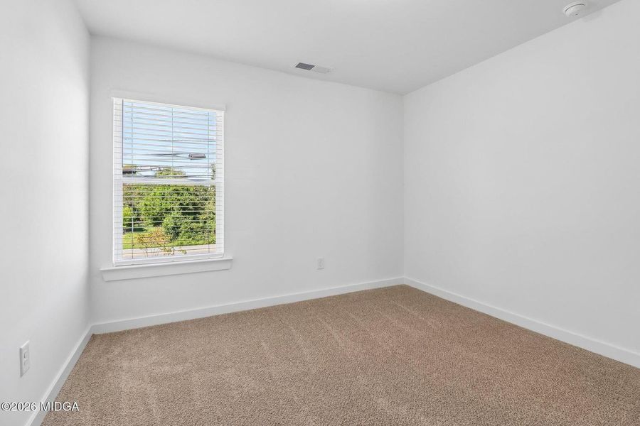 Spacious, unfurnished interior of a new home in Robins Estates, Warner Robins (Image 24).