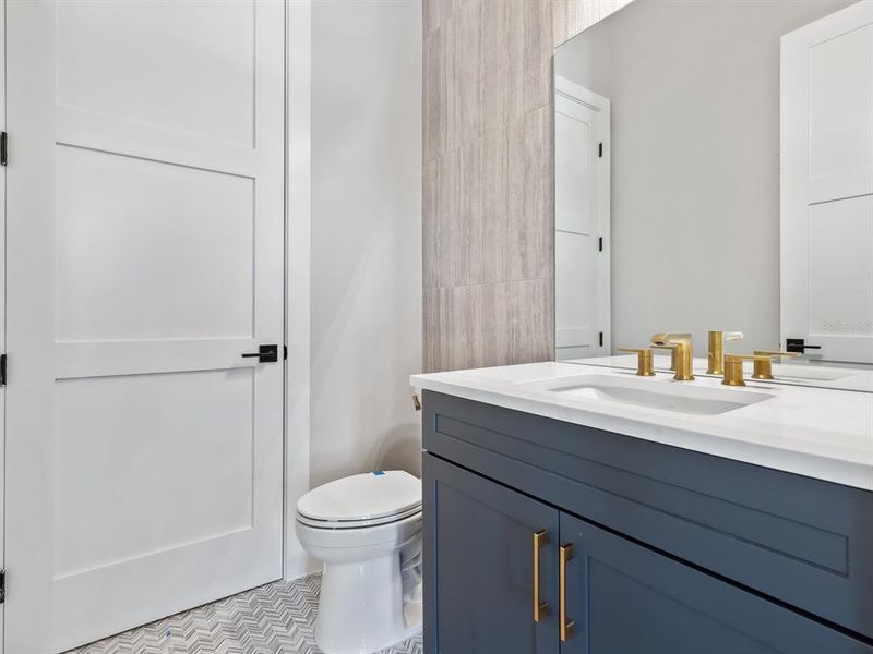 Furnished interior in a model home at Lake Sheen Sound in Orlando (Image 21). Furnished interior in a model home at Lake Sheen Sound in Orlando (Image 21).