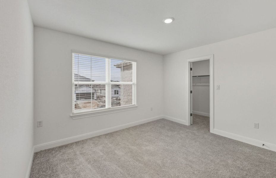 Spacious, unfurnished interior of a new home in Lagos, Manor (Image 16).