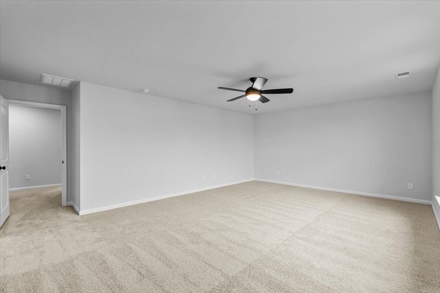 Spacious, unfurnished interior of a new home in Fieldstone, Lexington (Image 36). Spacious, unfurnished interior of a new home in Fieldstone, Lexington (Image 36).