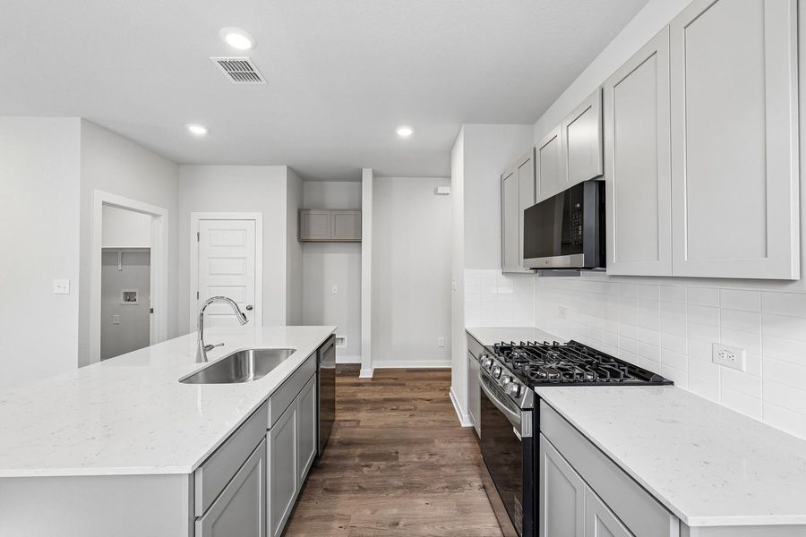 Furnished interior view inside a new home in Trinity Ranch, Elgin (Image 6).
