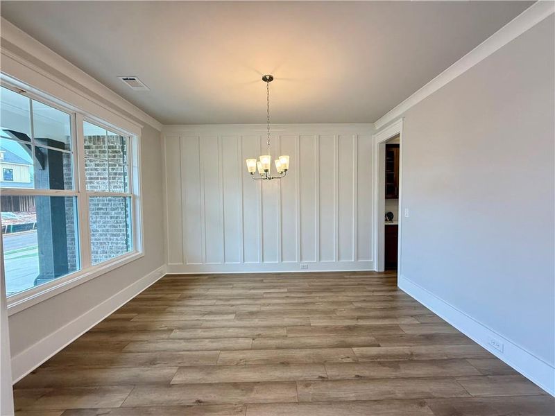 Spacious, unfurnished interior of a new home in Ponderosa Farms Manor, Gainesville (Image 36).