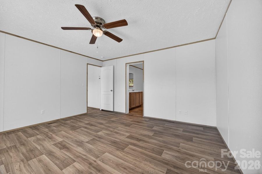 Spacious, unfurnished interior of a new home in , Lexington (Image 36).