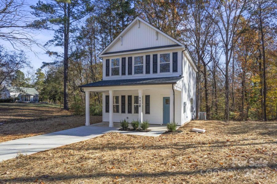 Front exterior of a new home in , Gastonia, NC, highlighting curb appeal (Image 26). Front exterior of a new home in , Gastonia, NC, highlighting curb appeal (Image 26).