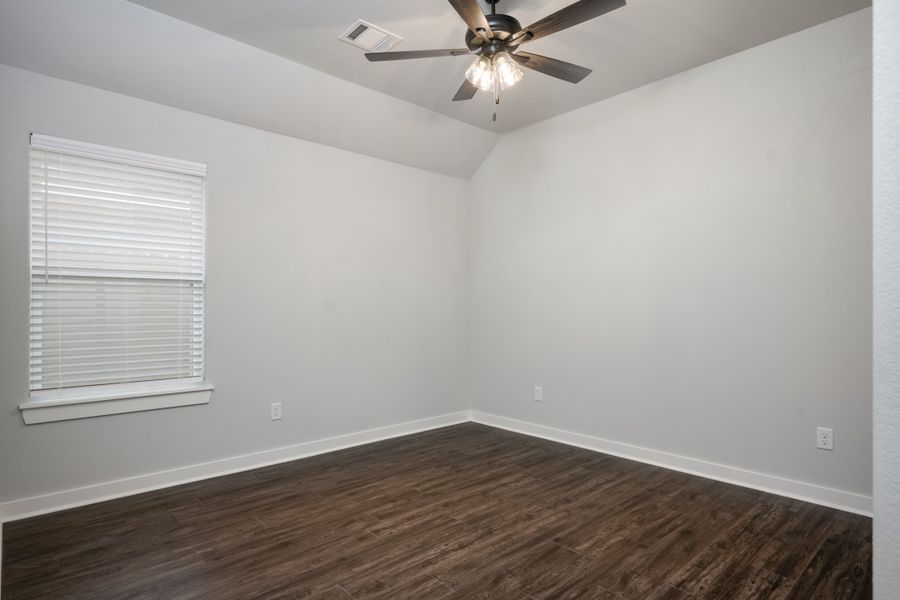 Representative unfurnished interior of a home built from the The Lily by Avonley Homes in Bonham Trace, Bryan (Image 22).