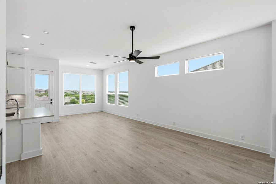 Spacious, unfurnished interior of a new home in Prominence Urban, San Antonio (Image 27). Spacious, unfurnished interior of a new home in Prominence Urban, San Antonio (Image 27).