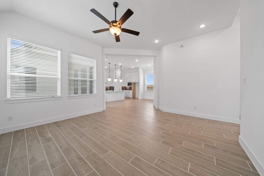 Spacious, unfurnished interior of a new home in Riceland, Mont Belvieu (Image 17). Spacious, unfurnished interior of a new home in Riceland, Mont Belvieu (Image 17).