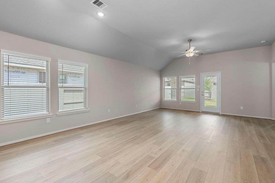 Spacious, unfurnished interior of a new home in Pomona 50' & 55', Manvel (Image 9). Spacious, unfurnished interior of a new home in Pomona 50' & 55', Manvel (Image 9).