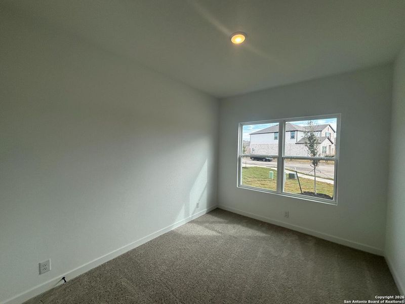 Spacious, unfurnished interior of a new home in The Summit at Saddlebrook Ranch 55's, Schertz (Image 26).
