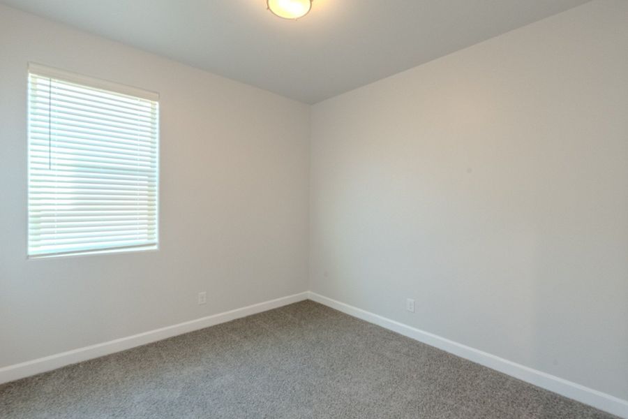 Spacious, unfurnished interior of a new home in Paseo Del Este, El Paso (Image 28).