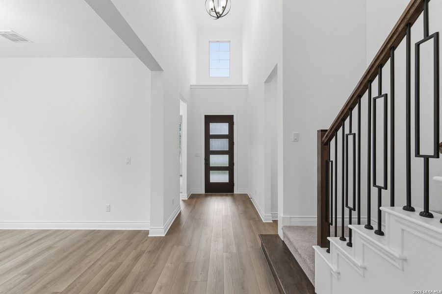Spacious, unfurnished interior of a new home in Corley Farms, Boerne (Image 14). Spacious, unfurnished interior of a new home in Corley Farms, Boerne (Image 14).