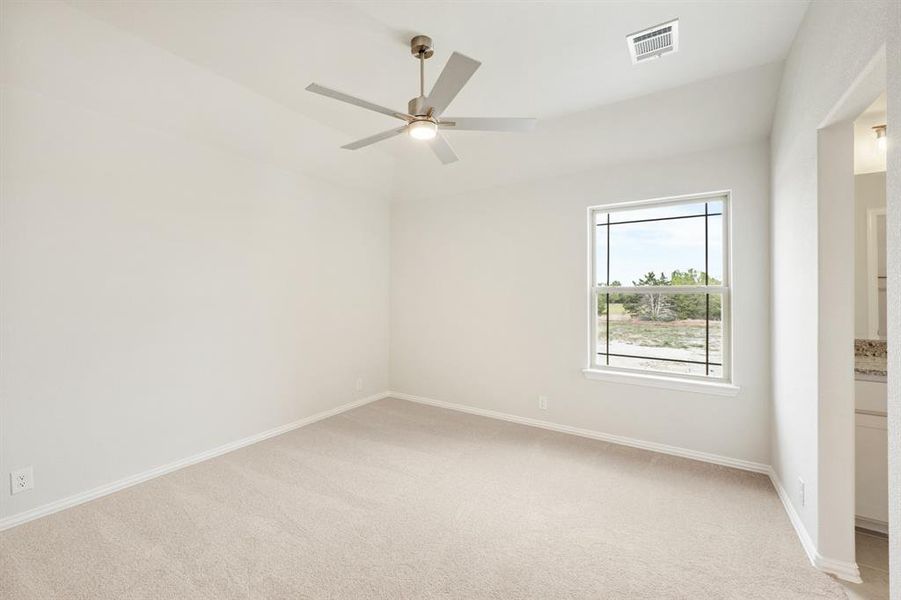 Spacious, unfurnished interior of a new home in Addison Hills, Cedar Hill (Image 35).