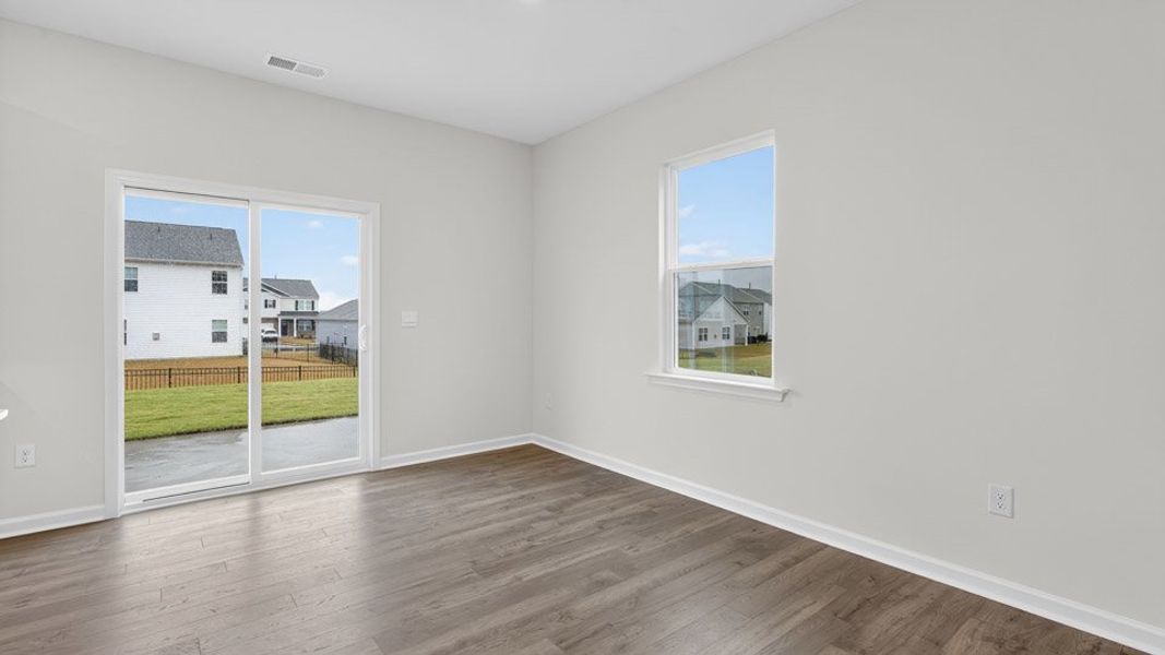 Spacious, unfurnished interior of a new home in Galvins Ridge, Sanford (Image 13).