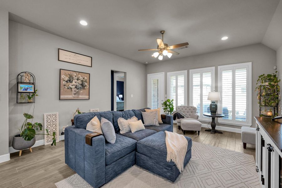 Furnished interior view inside a new home in Grand Central Park 45', Conroe (Image 27).