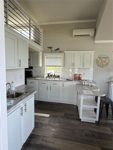 Furnished interior view inside a new home in , Punta Gorda (Image 7).