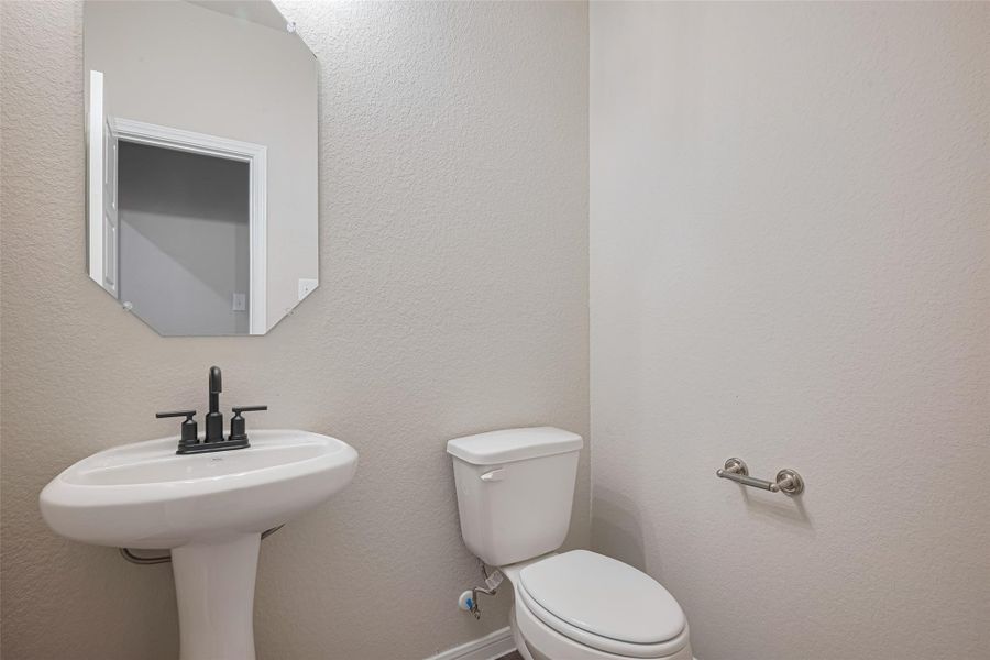 Furnished interior view inside a new home in La Segarra, Brookshire (Image 28).