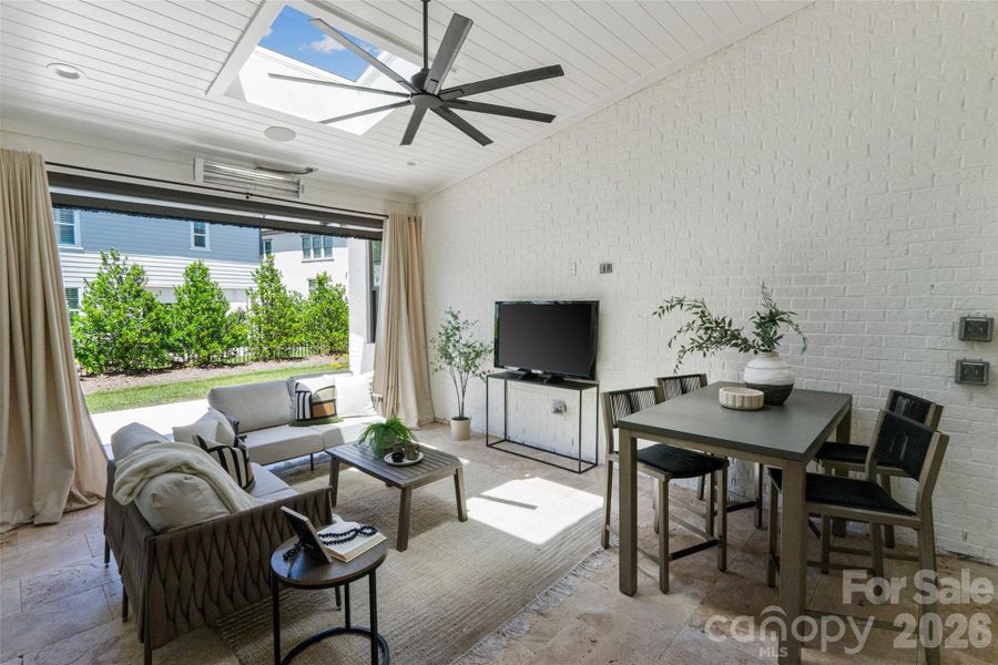 Image 46 of a home in .