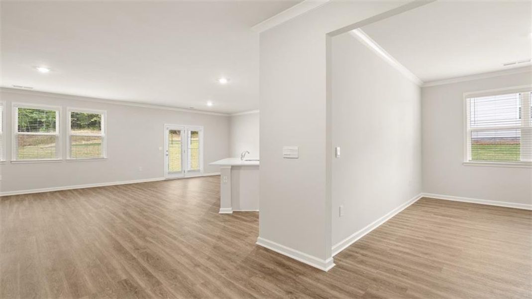 Spacious, unfurnished interior of a new home in Kingston Ranch at Lake Oconee, Buckhead (Image 36).