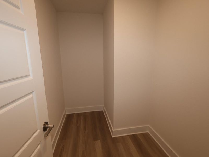 Spacious, unfurnished interior of a new home in Lago Mar, Santa Fe (Image 14).