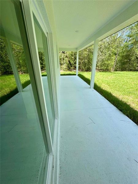 Exterior details and patio area of a home in , Citrus Springs (Image 21).