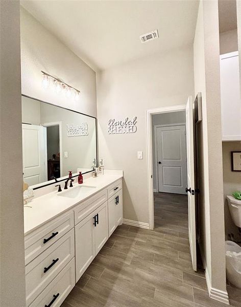 Master bathroom Master bathroom