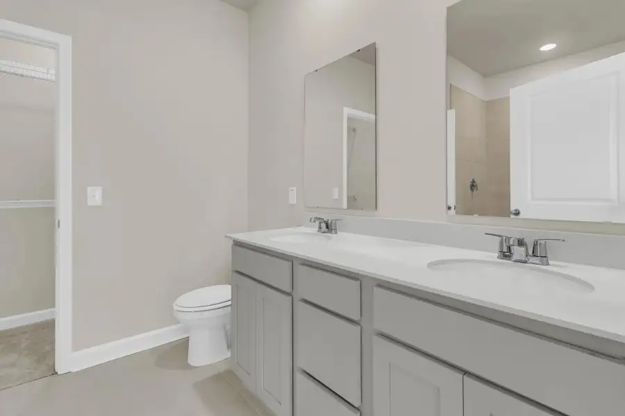 Similar Palmetto floorplan with Serene Collection. Features and finishes vary.