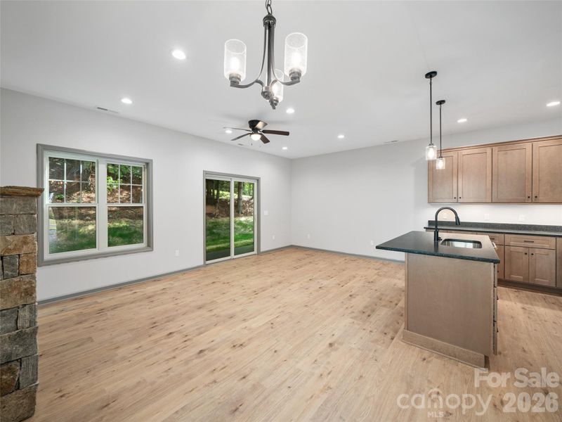Spacious, unfurnished interior of a new home in , Burnsville (Image 16).