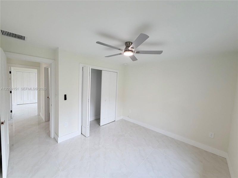 Spacious, unfurnished interior of a new home in , Lehigh Acres (Image 32).