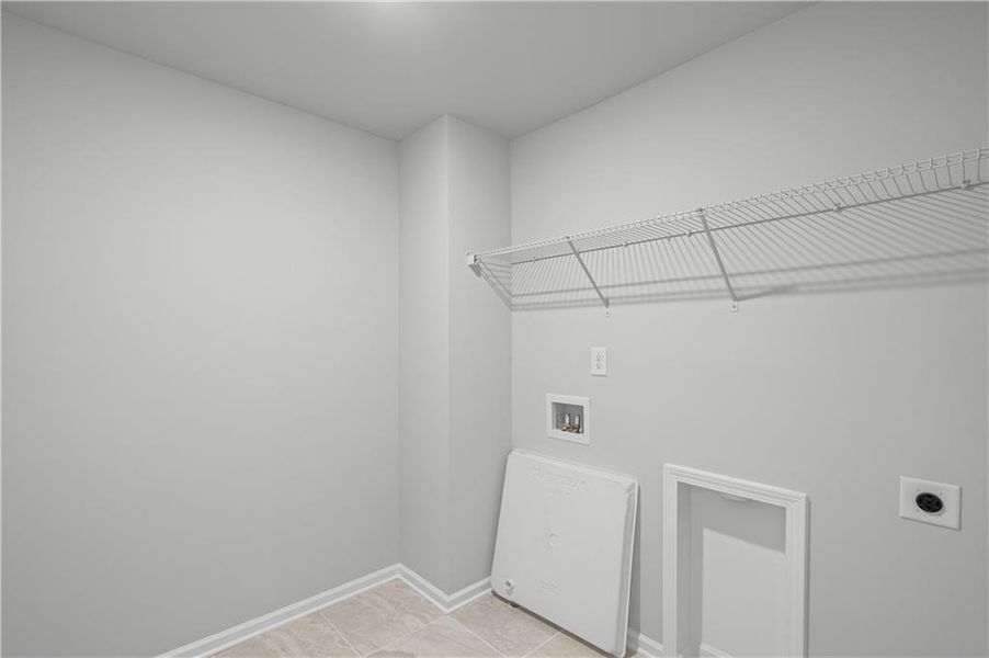 Spacious, unfurnished interior of a new home in Avery Ridge, Gainesville (Image 32).