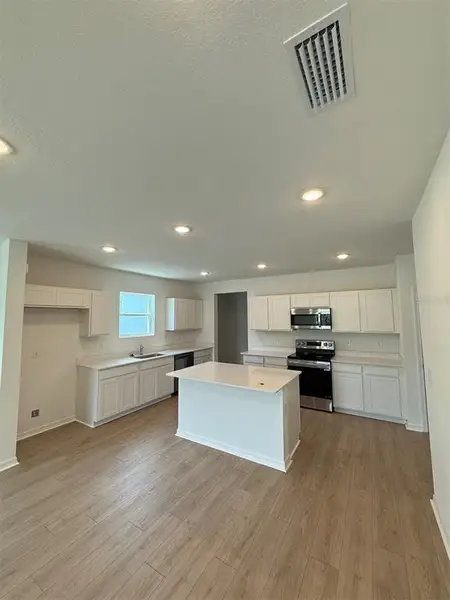 Furnished interior view inside a new home in Broadleaf, Parrish (Image 3).