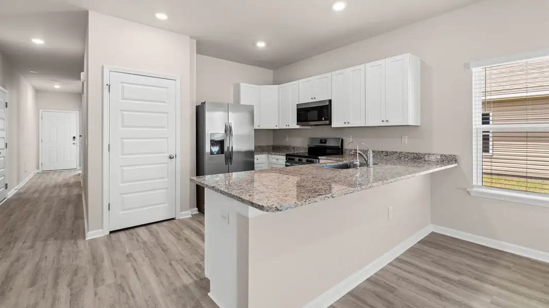 Furnished interior view inside a new home in Liberty, Panama City (Image 6).