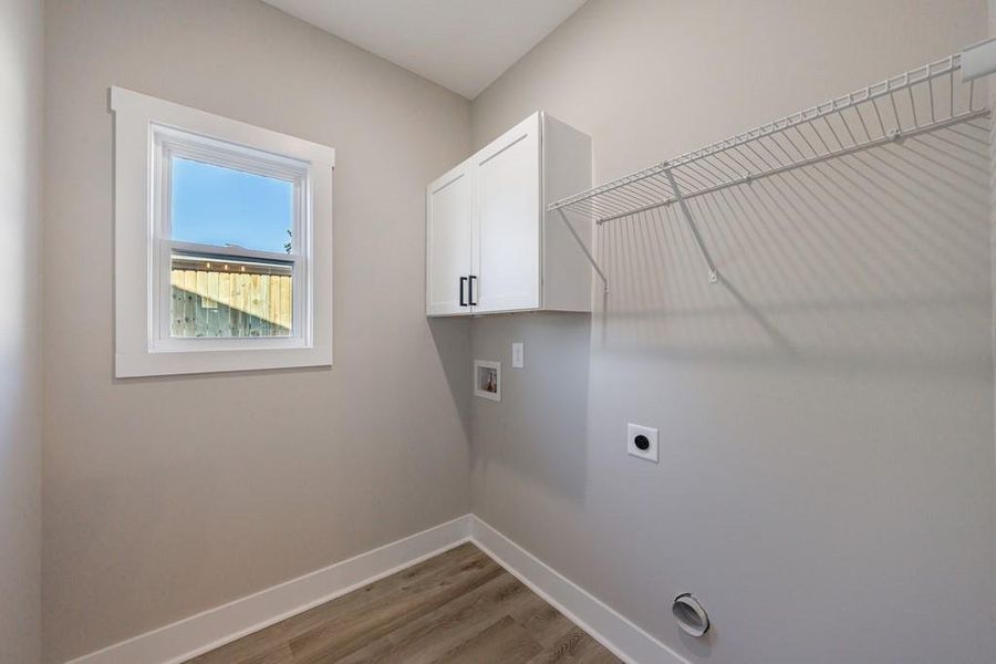 Spacious, unfurnished interior of a new home in , Carrollton (Image 26).