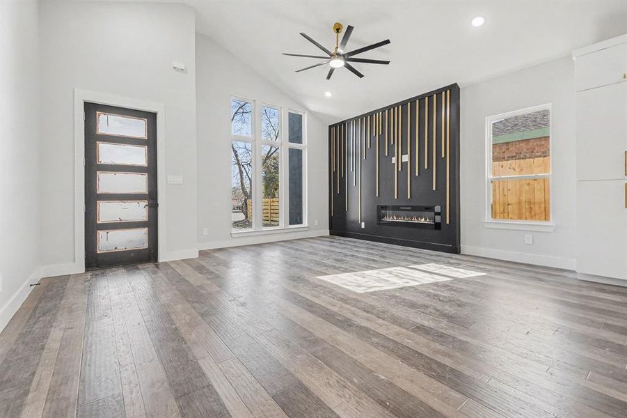 Spacious, unfurnished interior of a new home in , Dallas (Image 30).