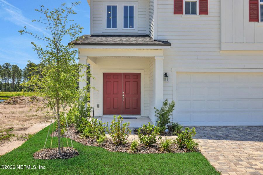 Exterior details and patio area of a home in Brook Forest, St. Augustine (Image 3).