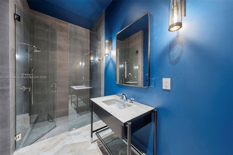 Furnished interior view inside a new home in , Coral Gables (Image 15).