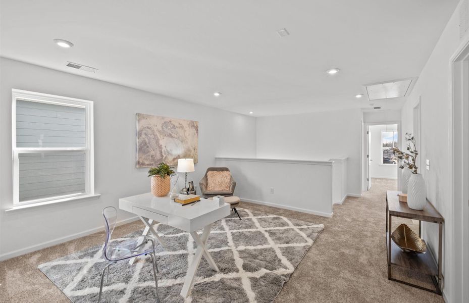 Representative furnished interior of a home built from the Moultrie by Pulte Homes in Long Savanna, Charleston (Image 9). Representative furnished interior of a home built from the Moultrie by Pulte Homes in Long Savanna, Charleston (Image 9).