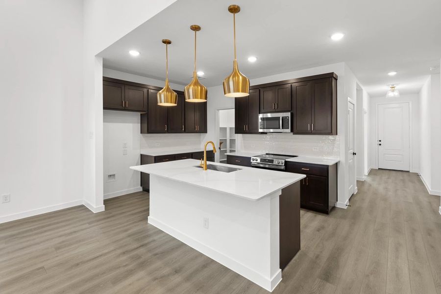 Kitchen Representative Photo featuring the Oxford Collection