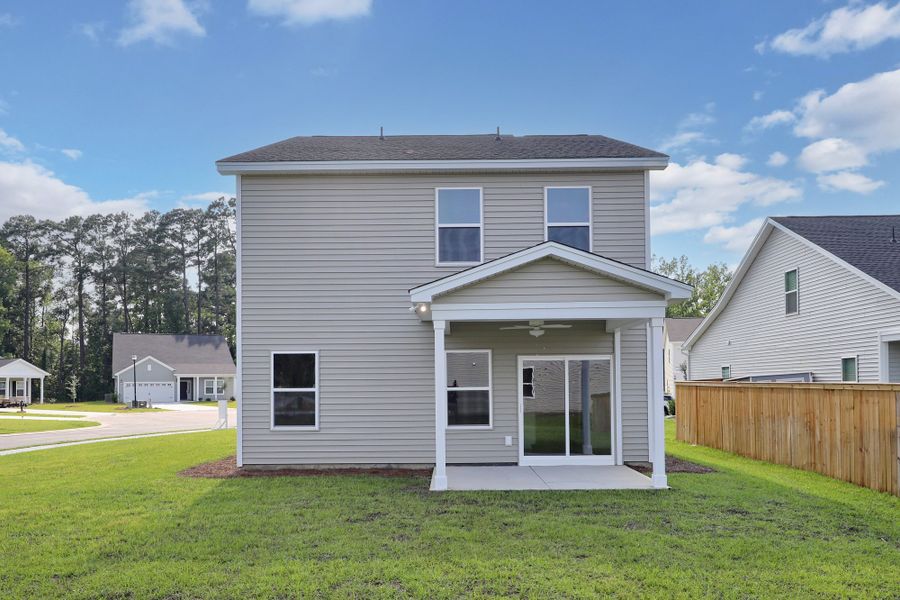 Exterior details and patio area of a home in Jordan Grove, Conway (Image 29).