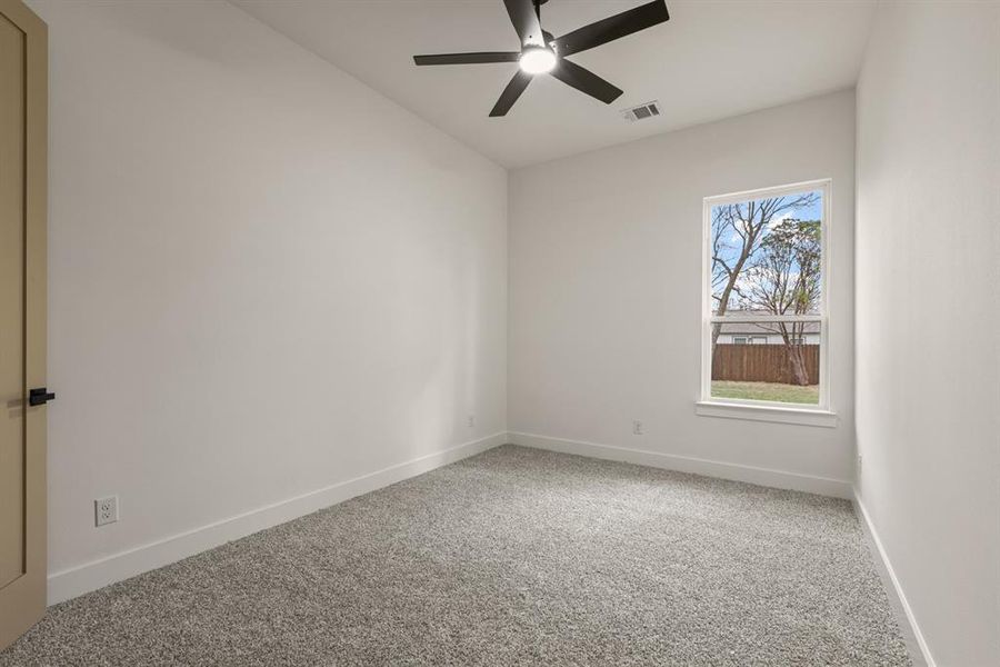 Spacious, unfurnished interior of a new home in , Dallas (Image 20).