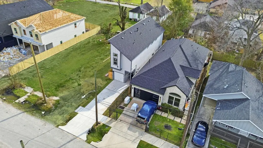 Image 23 of a home in . Image 23 of a home in .