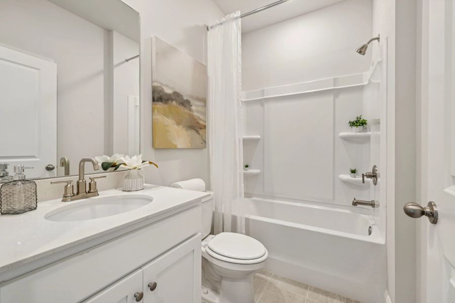 Furnished interior view inside a new home in Cades Bluff, Lebanon (Image 19).